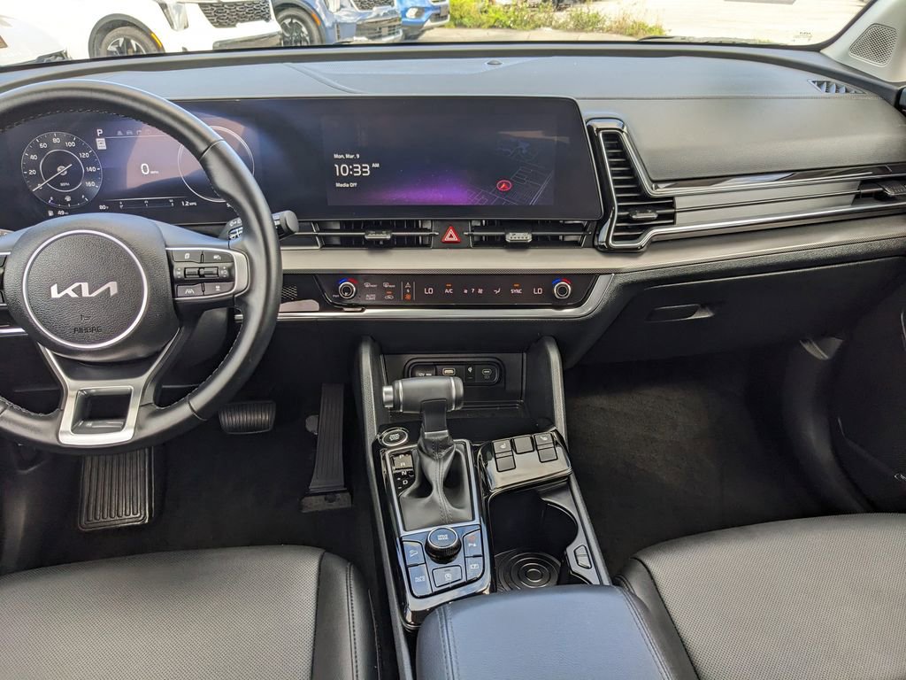Certified 2025 Kia Sportage SX image 17