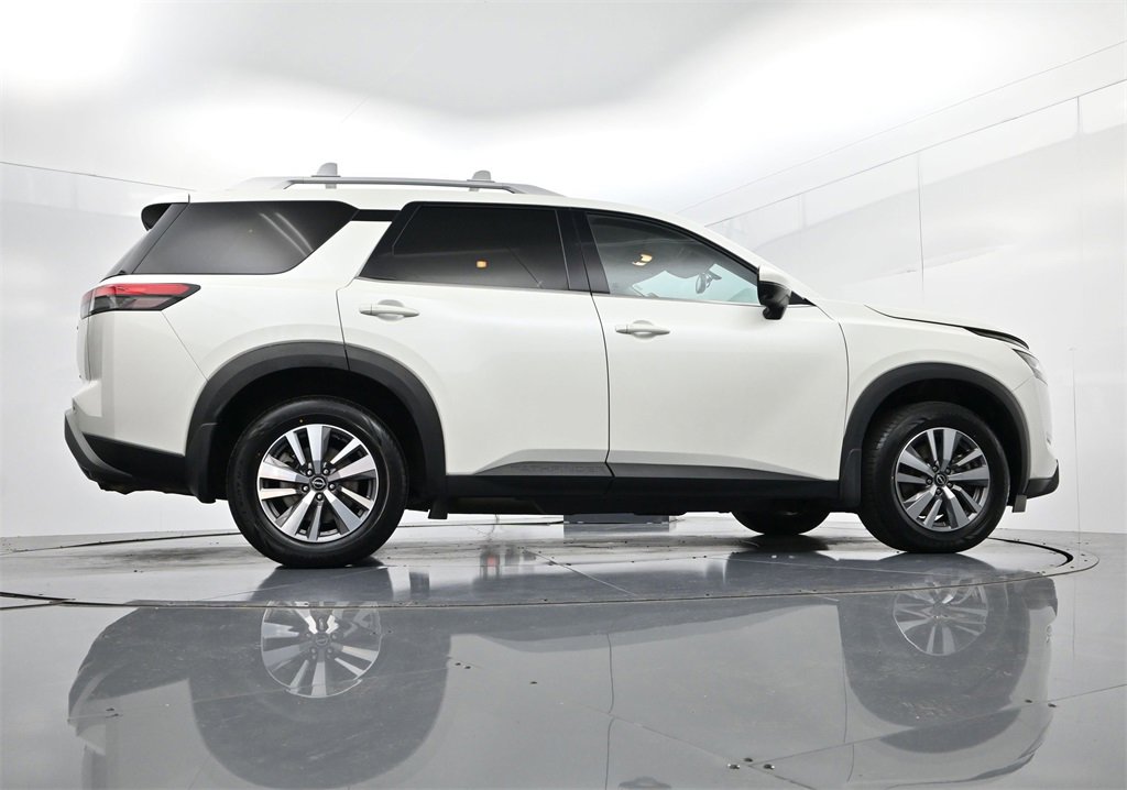 Used 2022 Nissan Pathfinder SL image 38