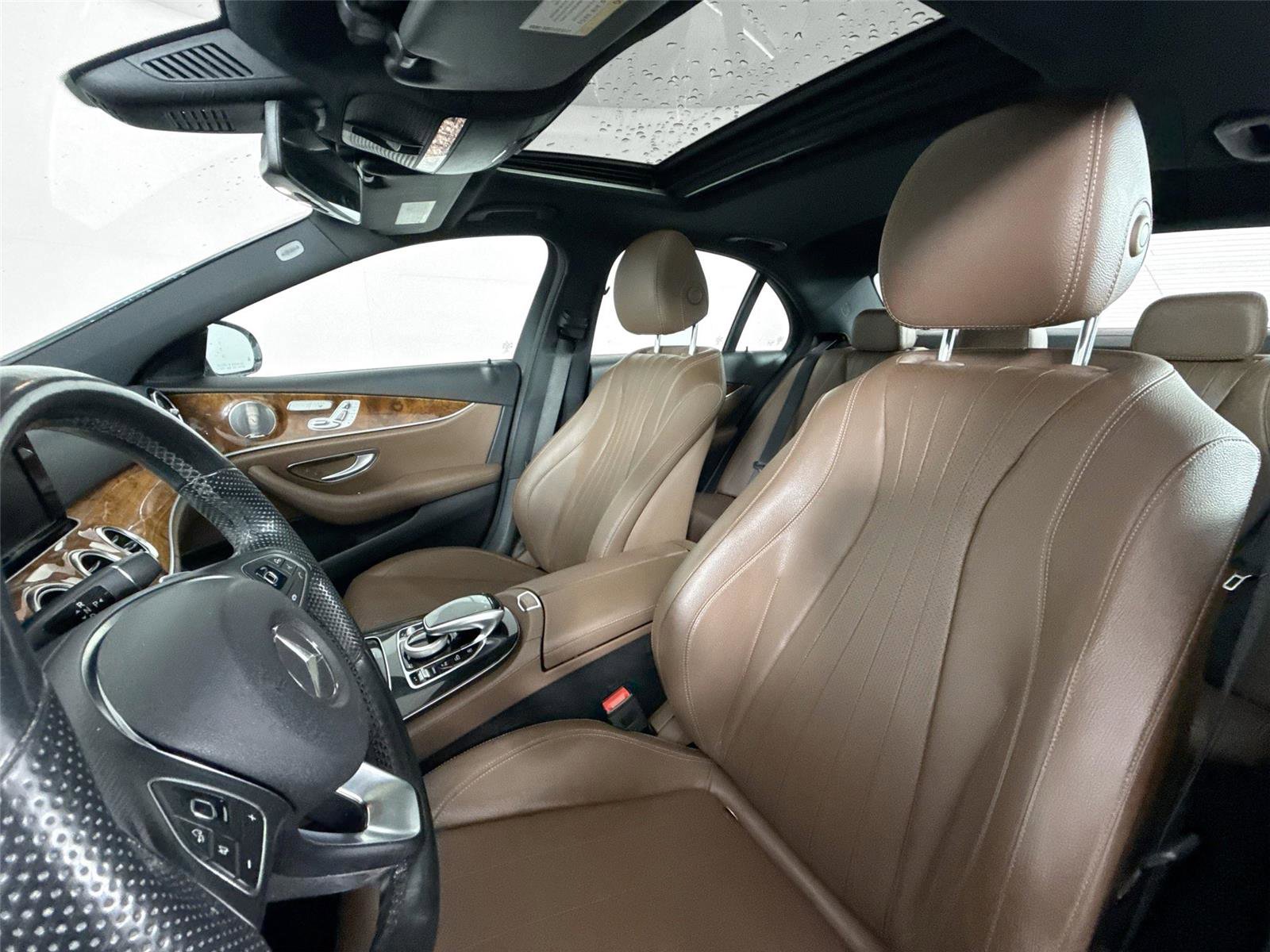 Used 2017 Mercedes-Benz E 300 4MATIC image 15