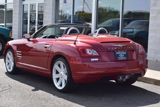 Used 2005 Chrysler Crossfire Limited RWD image 8