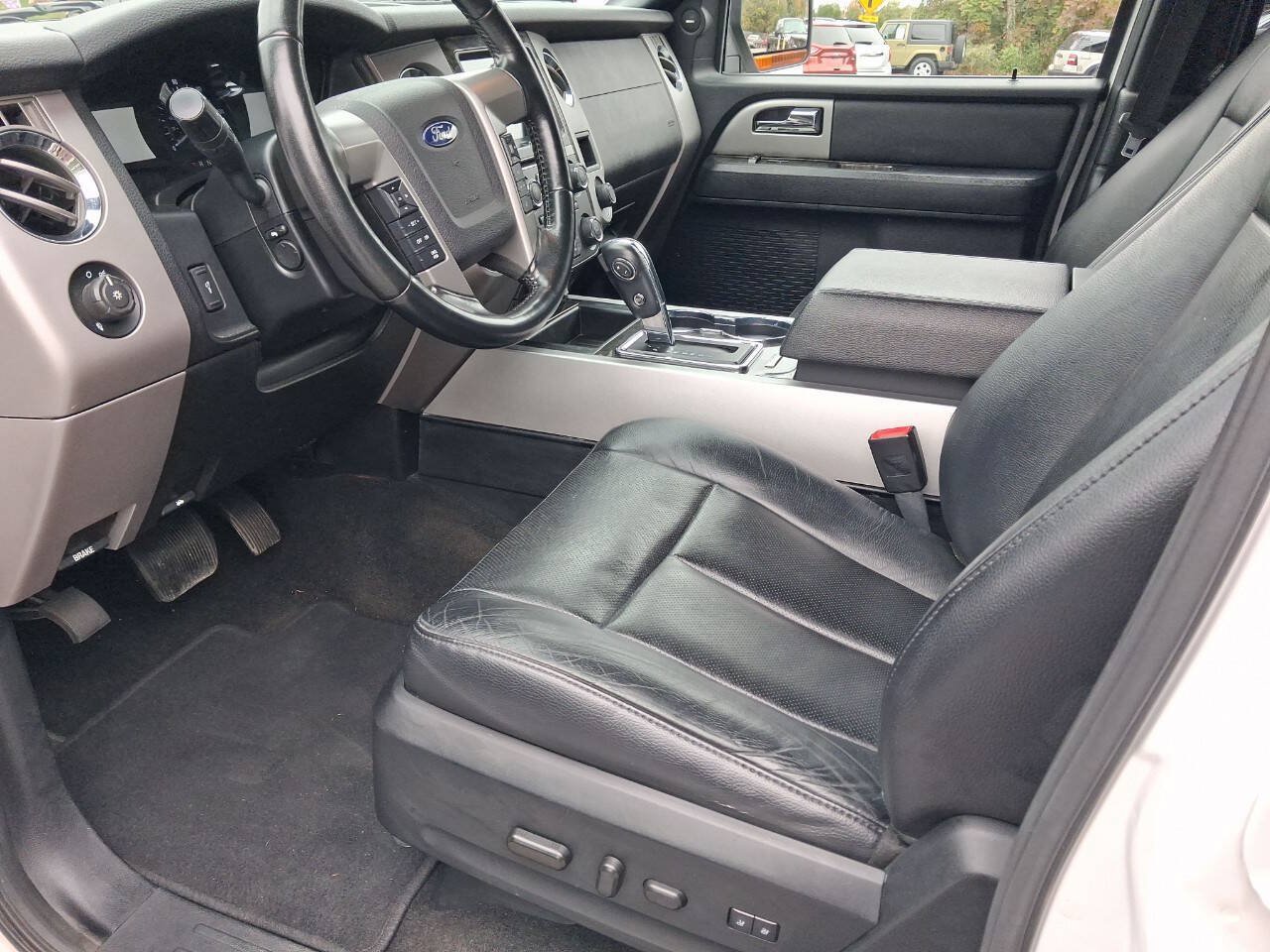 Used 2017 Ford Expedition Max Limited AWD/4WD image 21