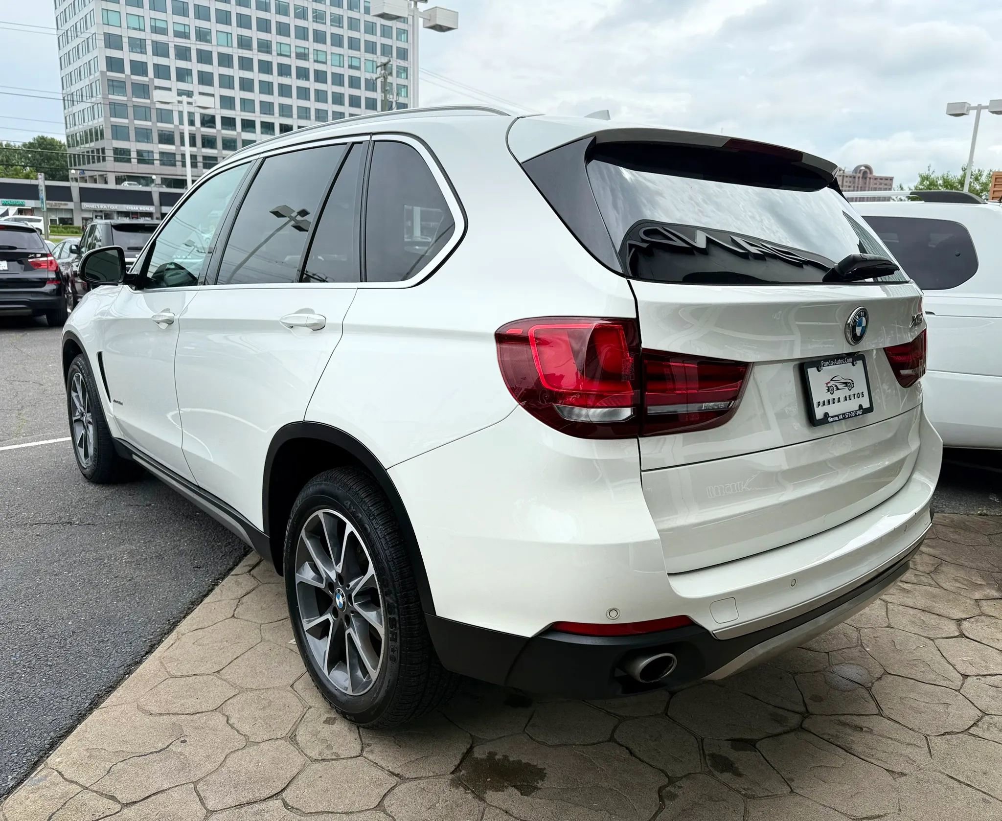 Used 2017 BMW X5 xDrive35d AWD/4WD image 5