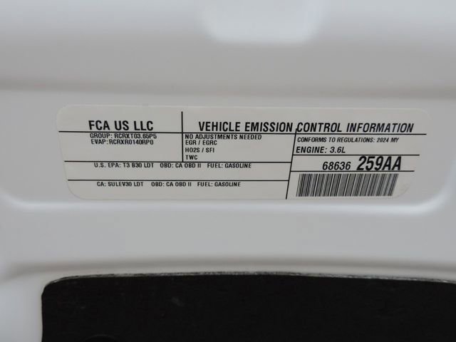 Used 2024 Chrysler Pacifica Touring FWD image 23