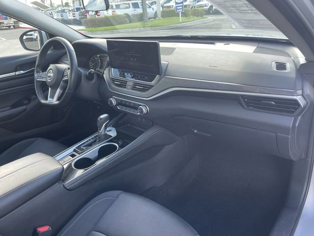 Used 2023 Nissan Altima 2.5 SV w/ SV Premium Package image 28