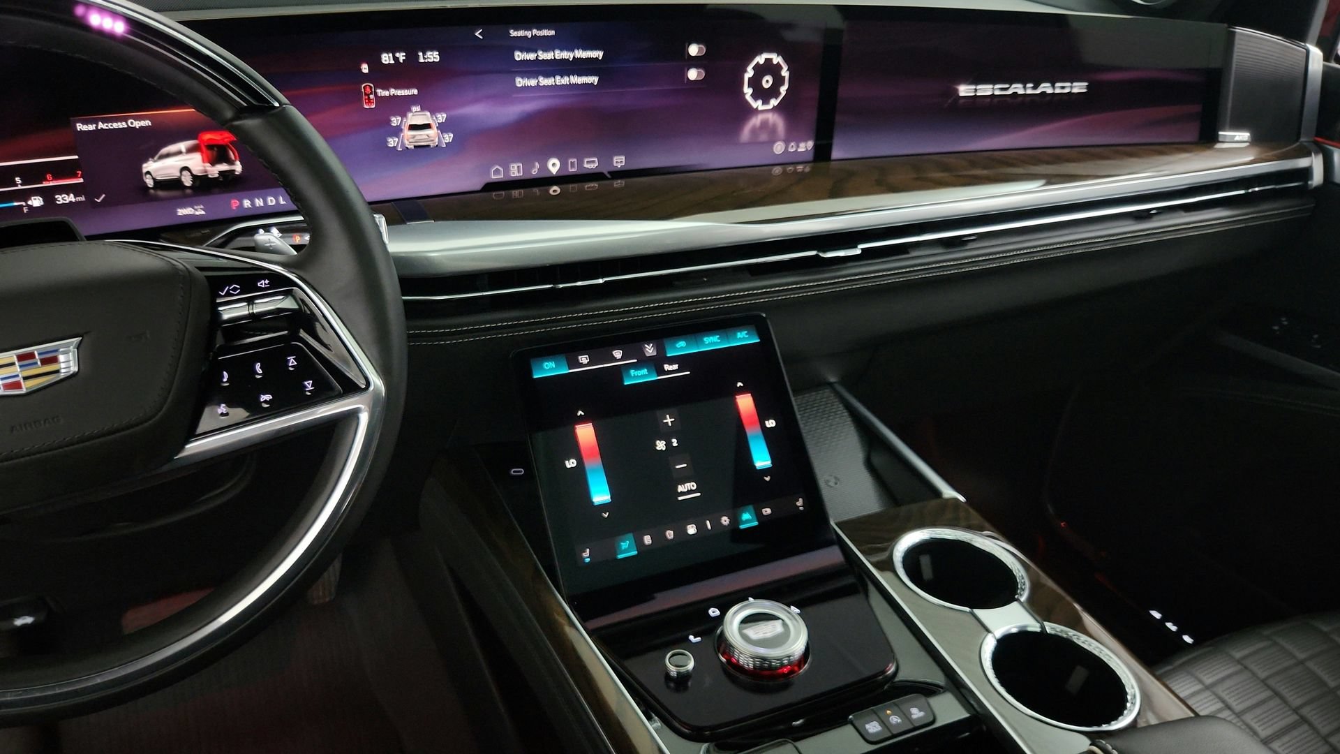 Certified 2025 Cadillac Escalade ESV Sport Platinum AWD/4WD image 18