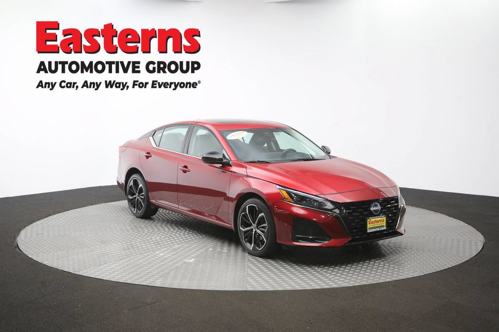 Used 2023 Nissan Altima 2.5 SR w/ SR Premium Package AWD/4WD image 50