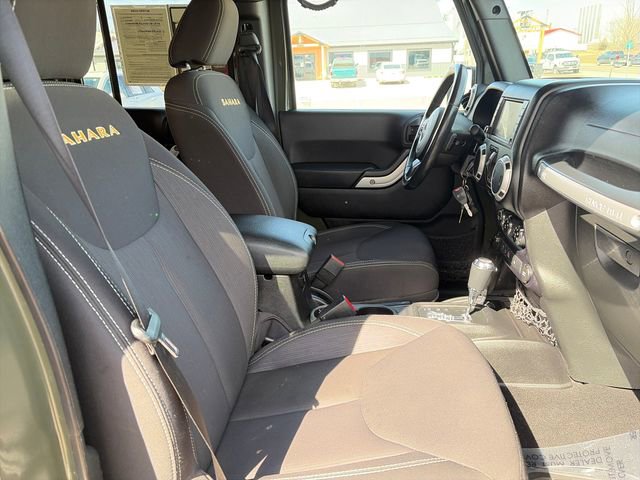 Used 2015 Jeep Wrangler Unlimited Sahara w/ Connectivity Group image 22