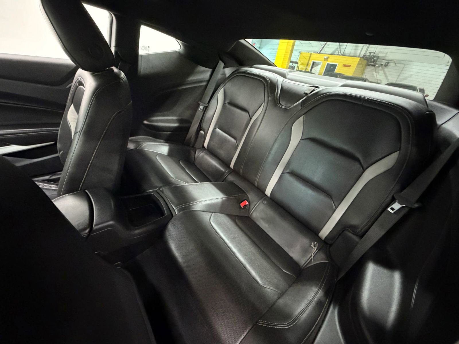 Used 2022 Chevrolet Camaro LT RWD image 15