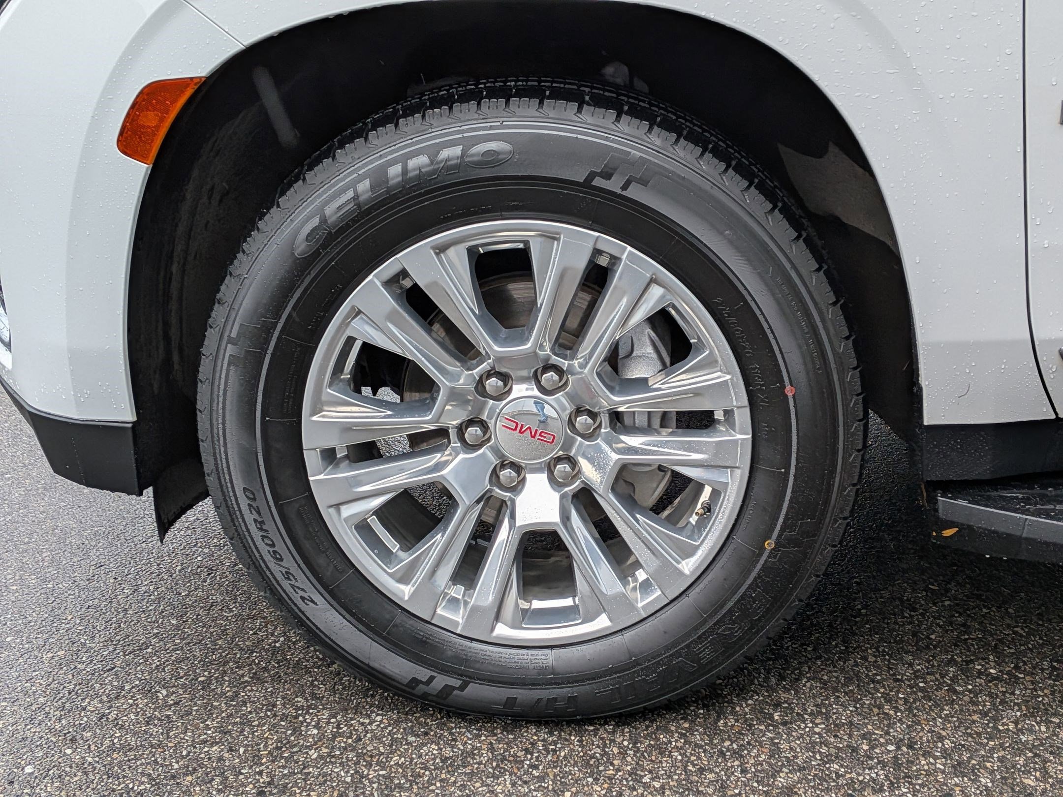 Used 2023 GMC Yukon Denali image 11