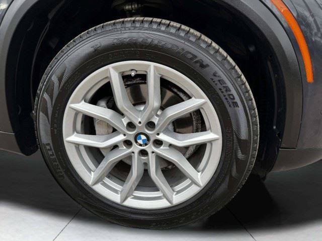 Used 2021 BMW X5 xDrive40i w/ Premium Package AWD/4WD image 64