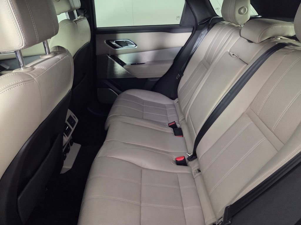 Used 2018 Land Rover Range Rover Velar R-Dynamic SE image 23