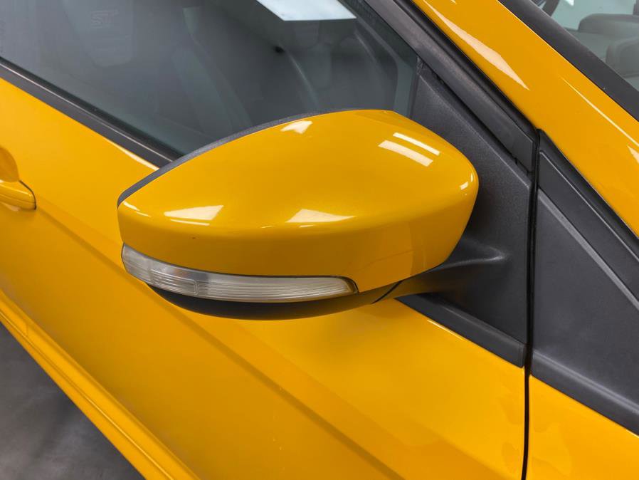 Used 2015 Ford Focus ST w/ Equipment Group 401A image 13