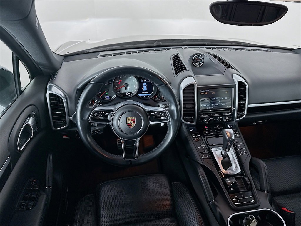Used 2016 Porsche Cayenne S image 24
