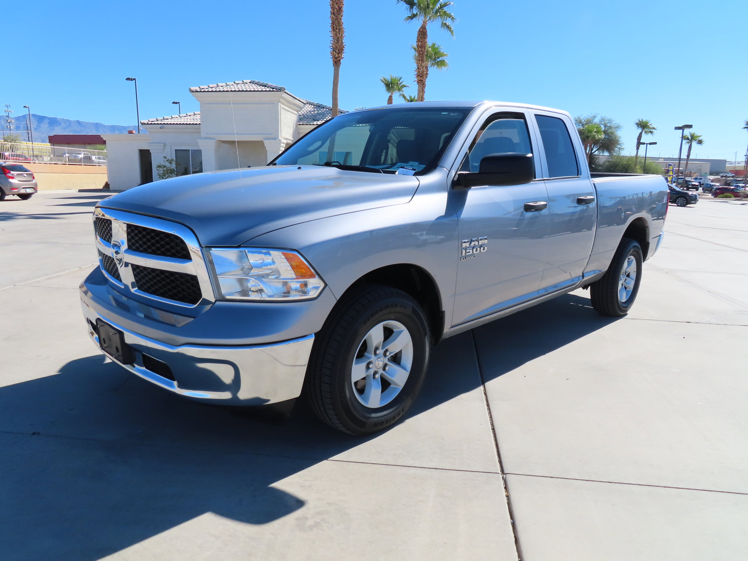 Used 2024 RAM 1500 Classic SLT image 3