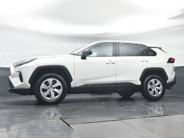 Certified 2025 Toyota RAV4 LE AWD/4WD image 28
