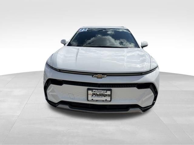 Used 2025 Chevrolet Equinox EV LT w/ Convenience Package image 4