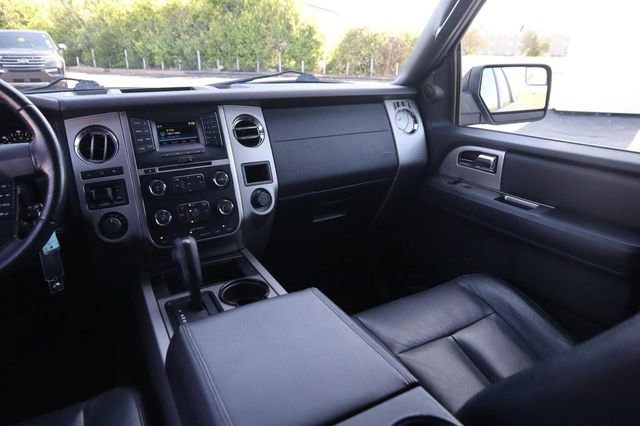 Used 2017 Ford Expedition EL XLT w/ Equipment Group 201A AWD/4WD image 26