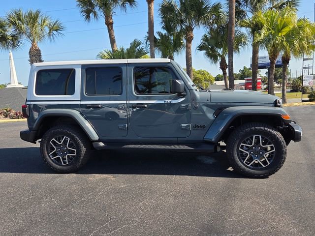 New 2026 Jeep Wrangler Unlimited Sahara w/ Whitecap Package AWD/4WD image 8
