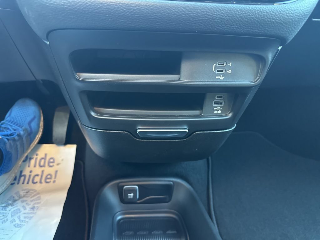 New 2026 Chrysler Pacifica Select FWD image 73