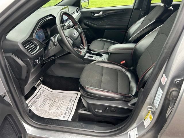 Used 2024 Ford Escape ST-Line AWD/4WD image 12