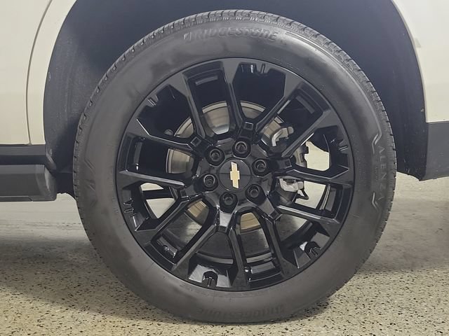 Used 2023 Chevrolet Tahoe Premier RWD image 9