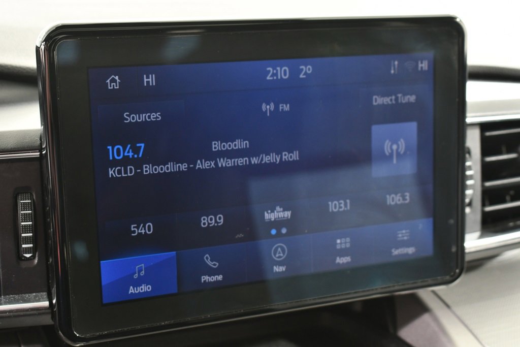 Used 2022 Ford Explorer XLT w/ Equipment Group 202A image 29