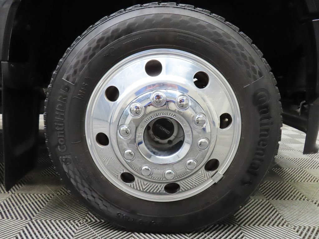 Used 2025 Ford F450 Platinum AWD/4WD image 8