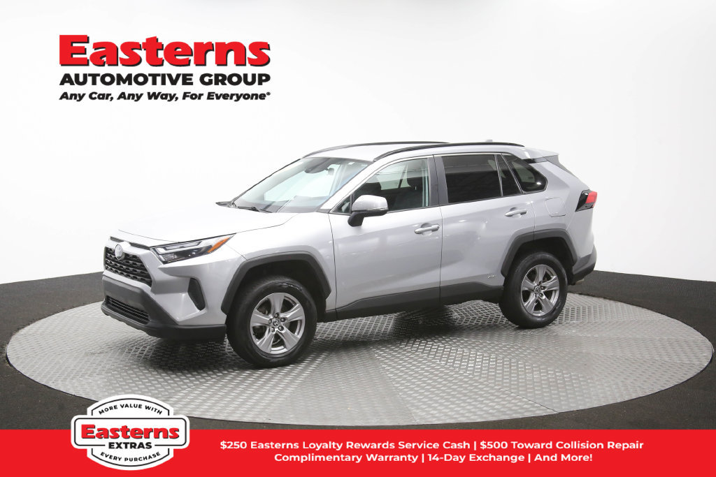 Used 2024 Toyota RAV4 XLE AWD/4WD image 56
