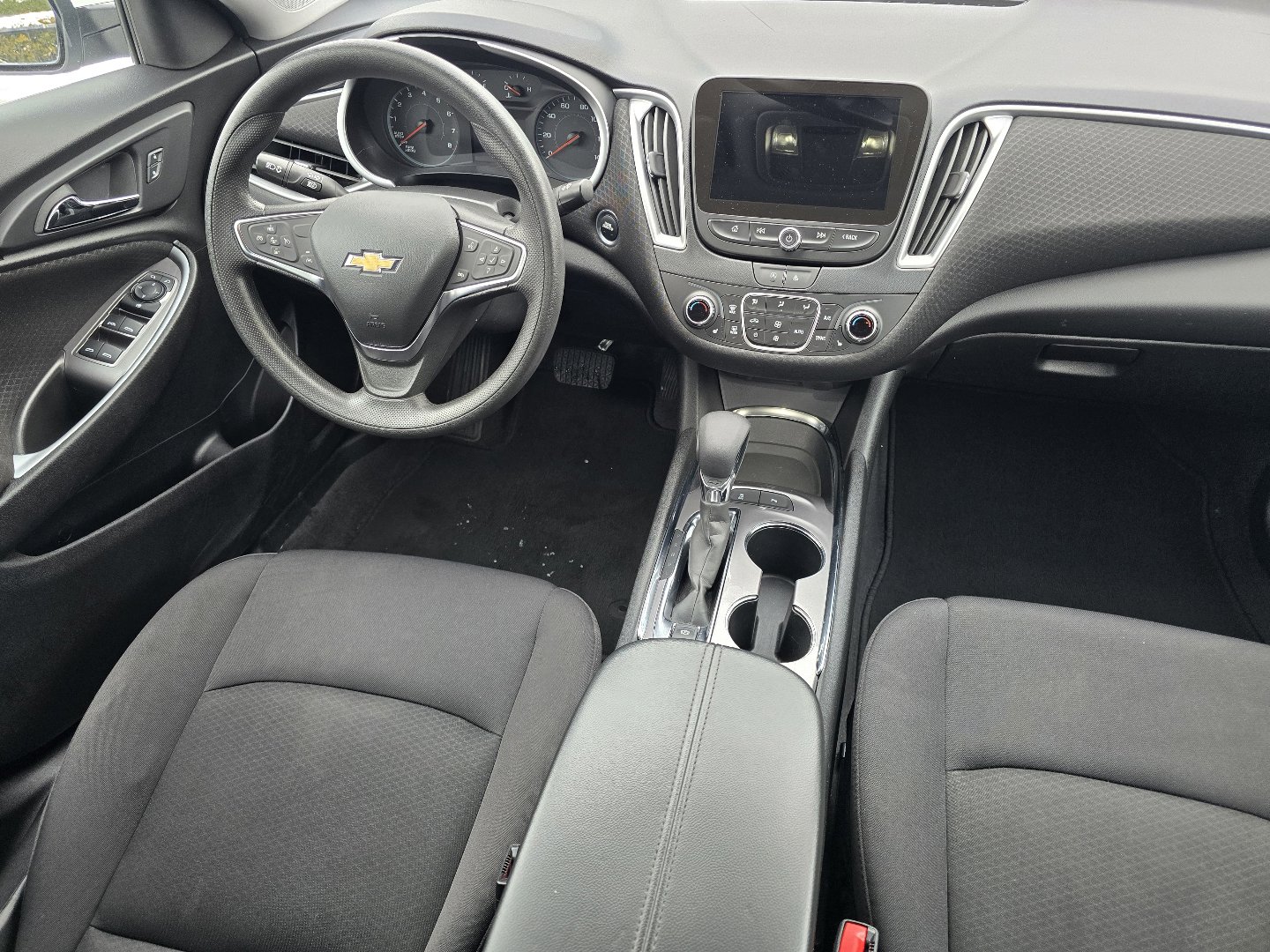 Used 2024 Chevrolet Malibu LT image 28