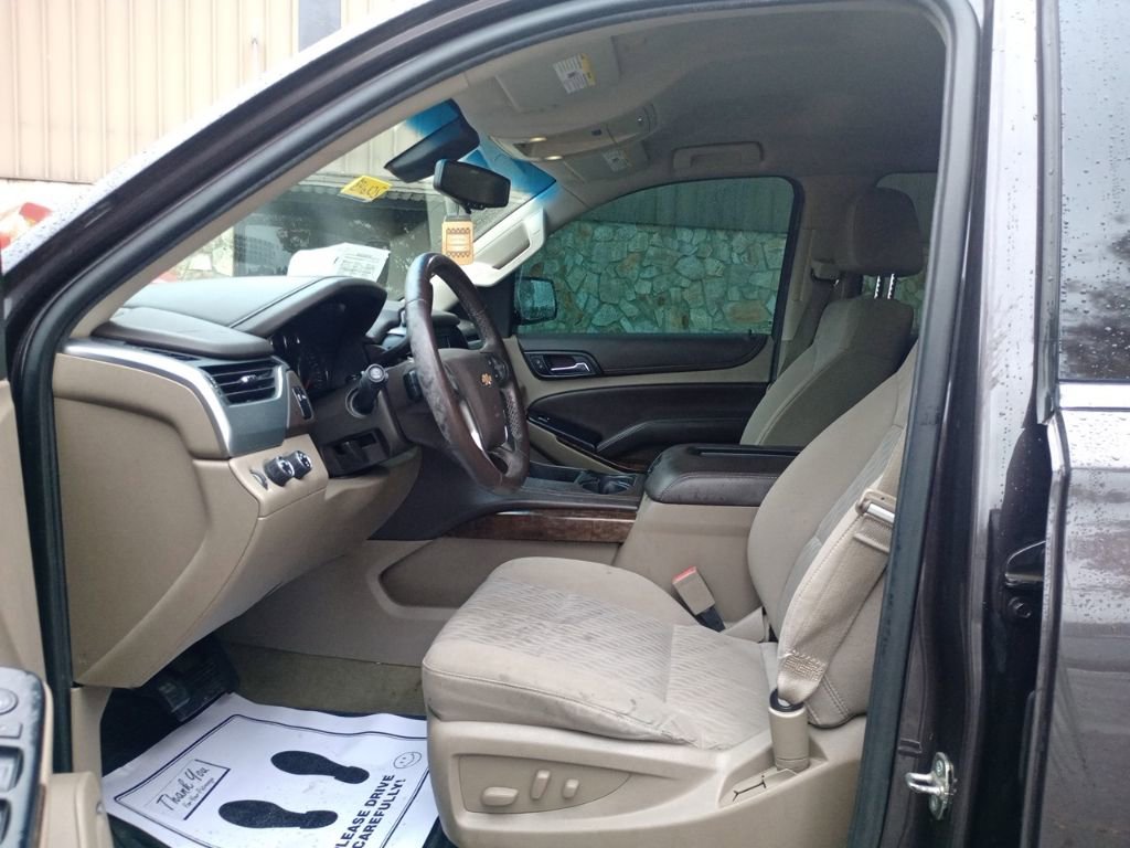 Used 2015 Chevrolet Suburban LS image 10