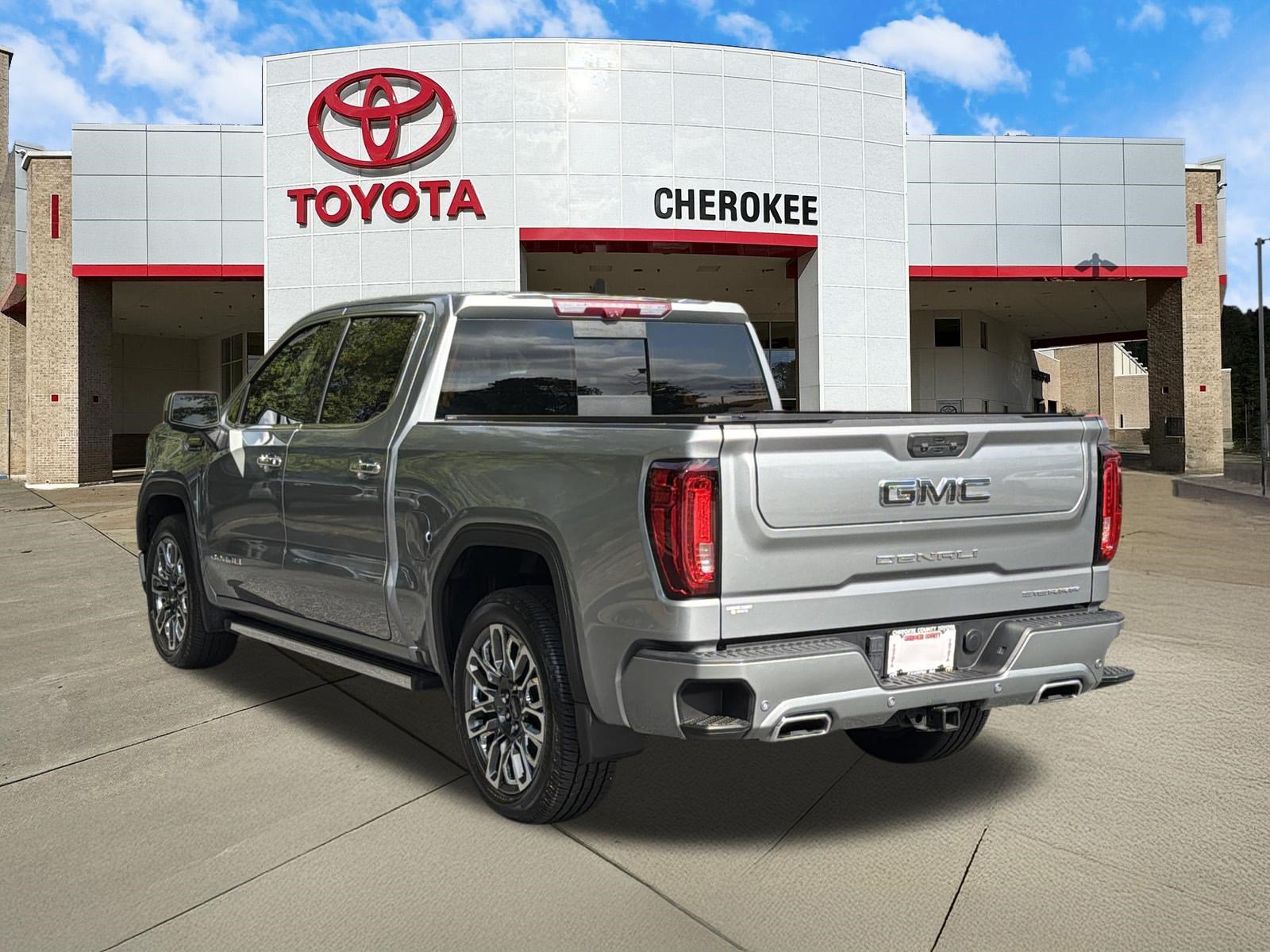 Used 2025 GMC Sierra 1500 Denali Ultimate AWD/4WD image 7