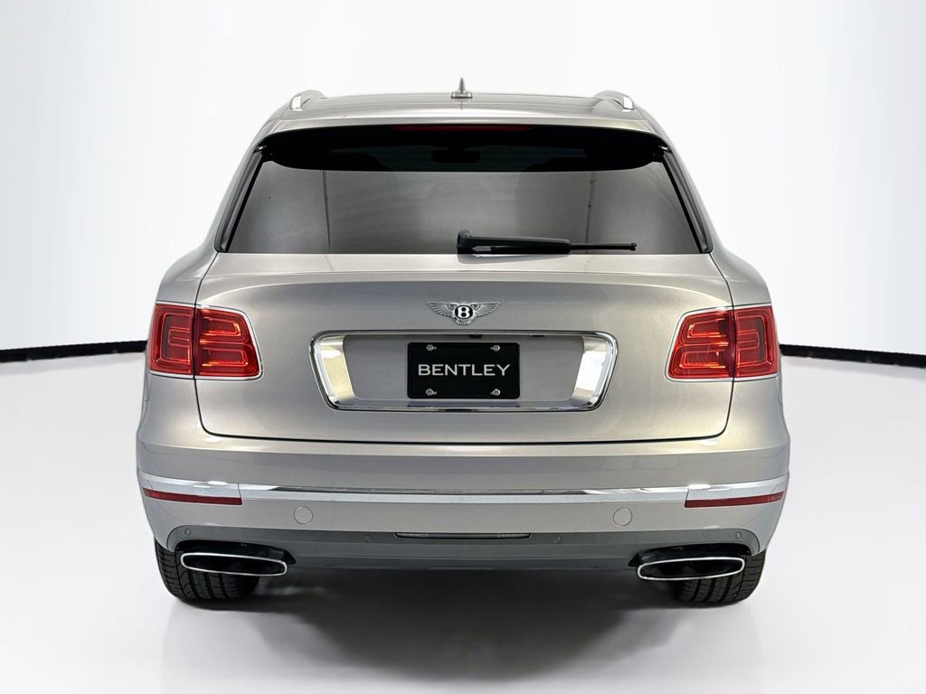 Used 2018 Bentley Bentayga image 6