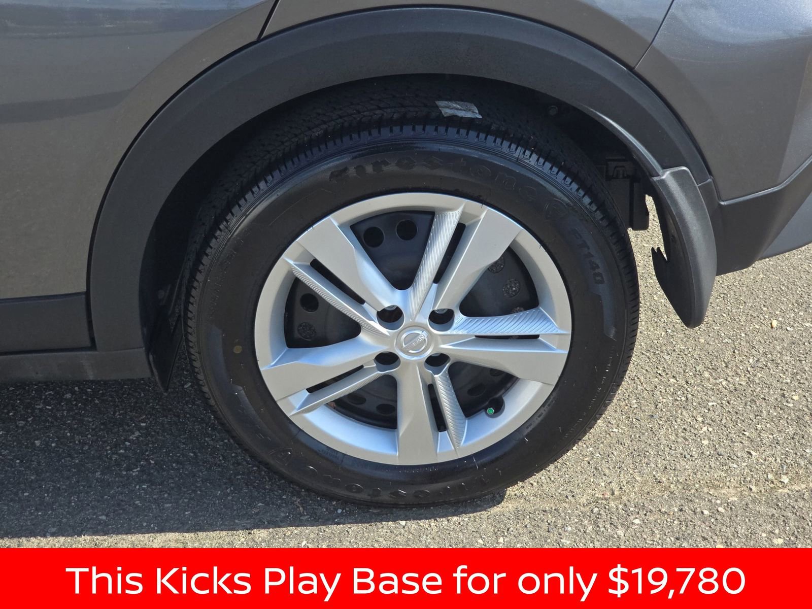Used 2025 Nissan Kicks Play S image 37
