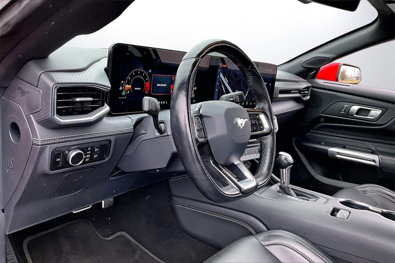 Used 2024 Ford Mustang Premium image 17