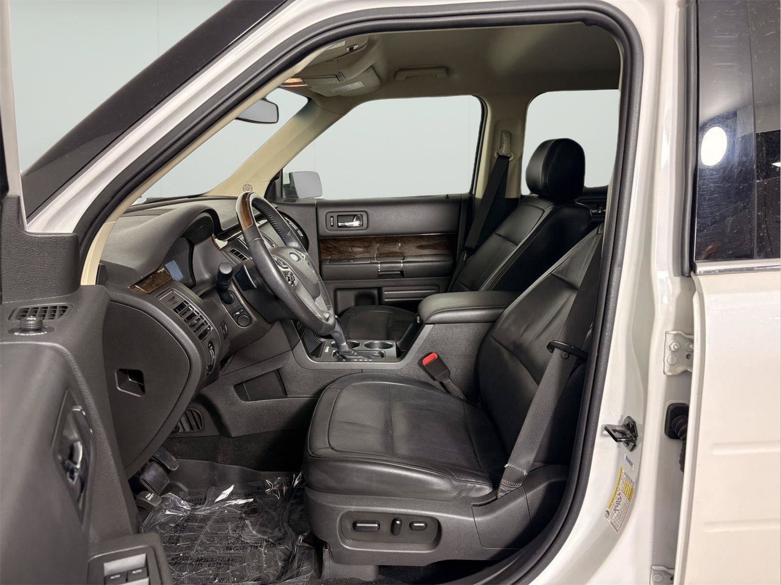 Used 2019 Ford Flex Limited w/ Equipment Group 303A AWD/4WD image 12