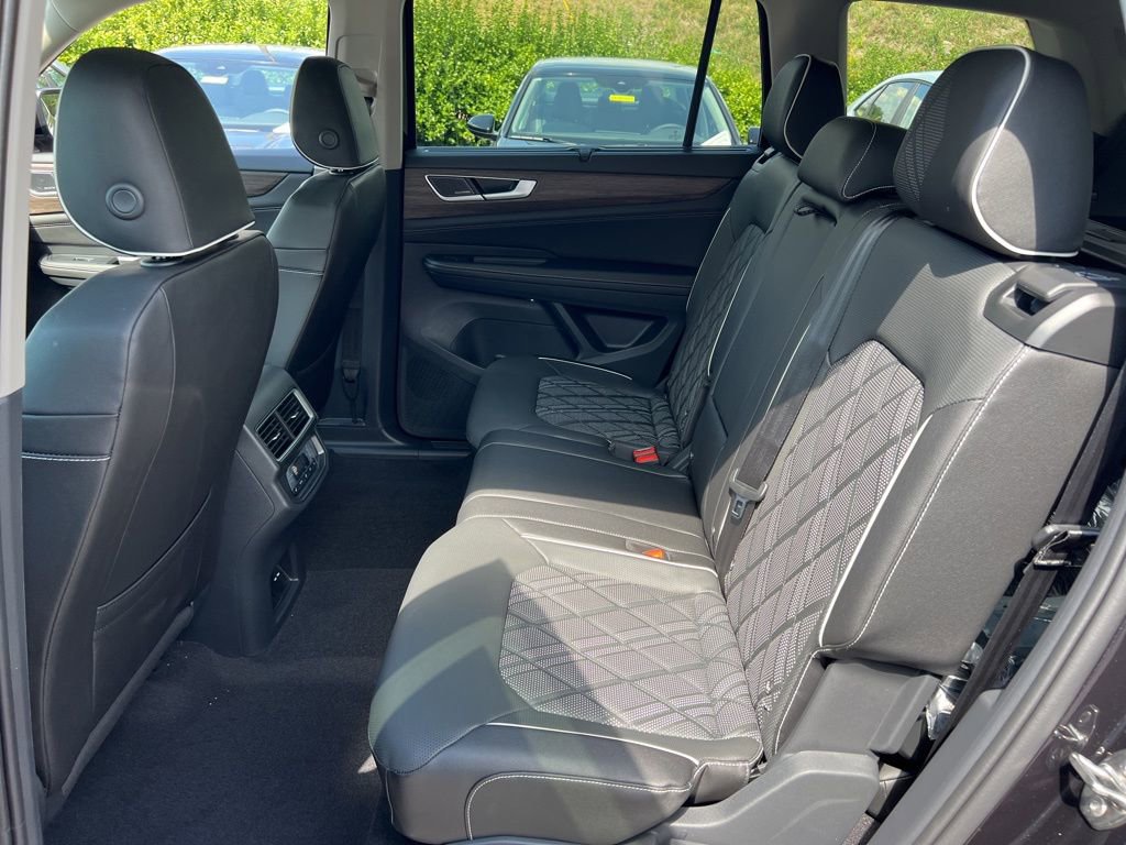 New 2026 Volkswagen Atlas SEL Premium R-Line image 24
