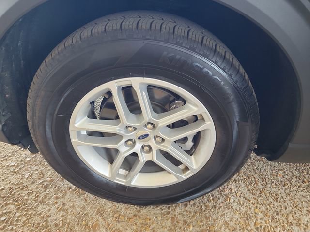 Used 2025 Ford Explorer Active RWD image 26
