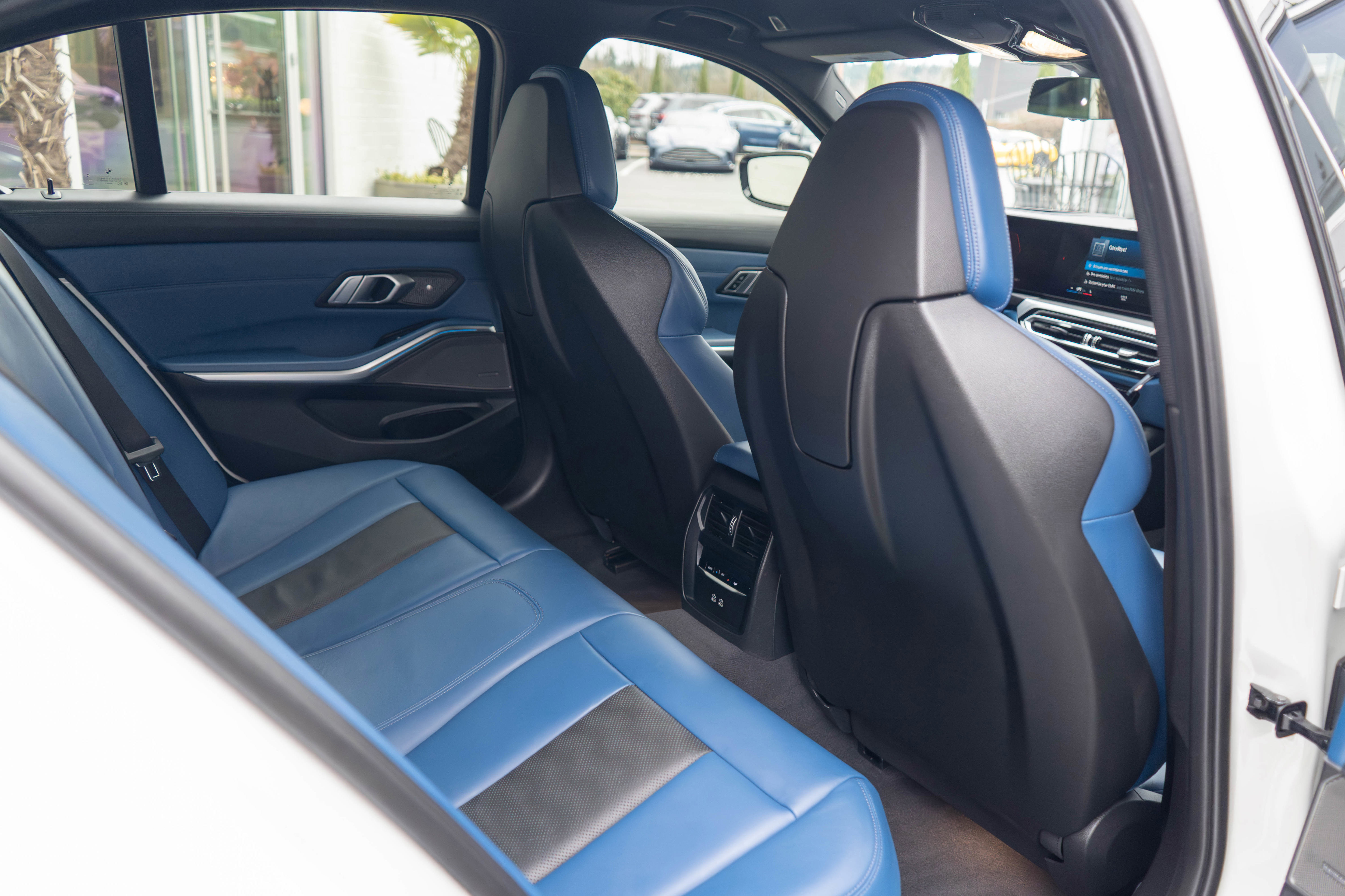 Used 2023 BMW M3 w/ M Carbon Exterior Package image 32