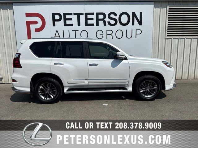 Used 2017 Lexus GX 460 Luxury AWD/4WD image 3