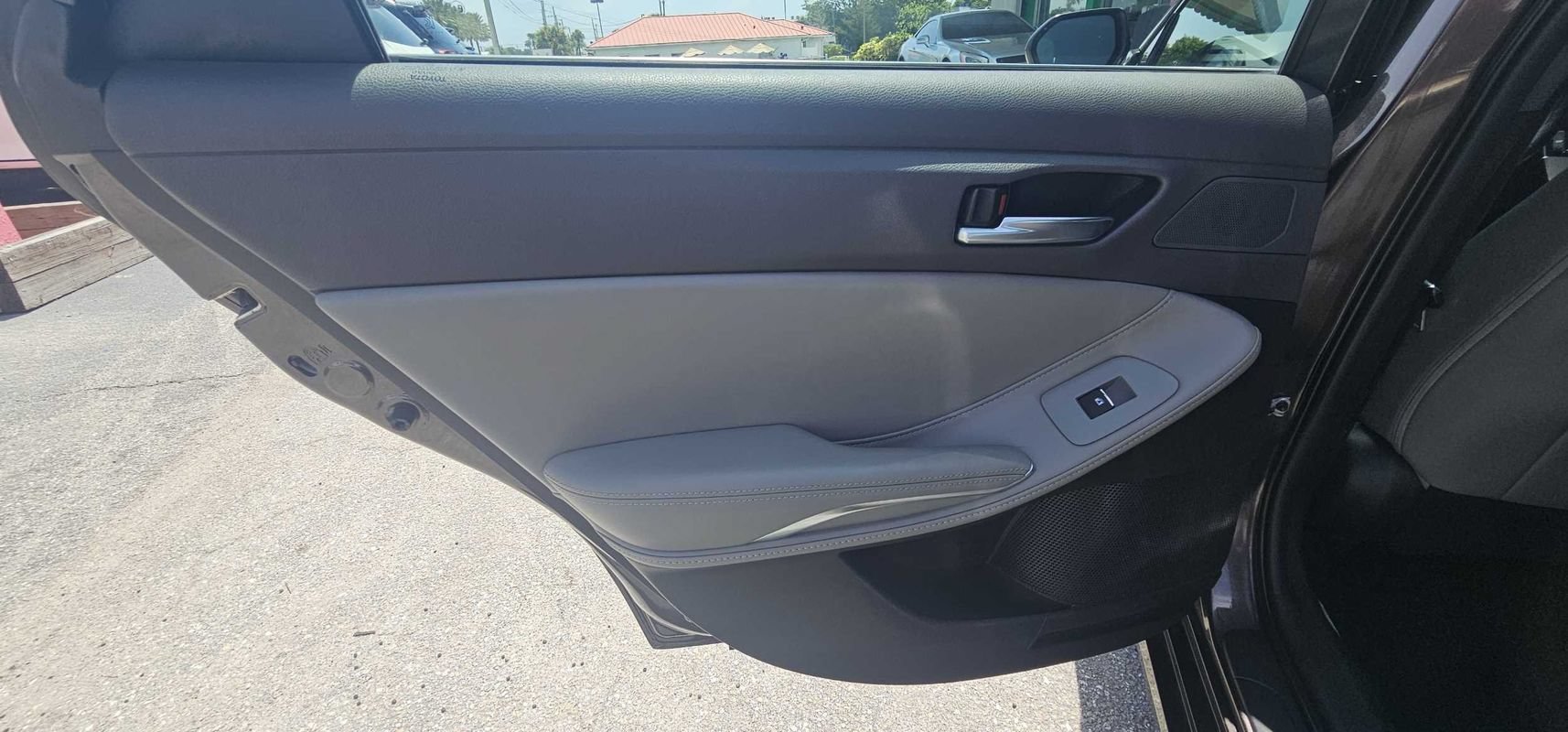 Used 2019 Toyota Avalon XLE w/ Moonroof Package FWD image 22