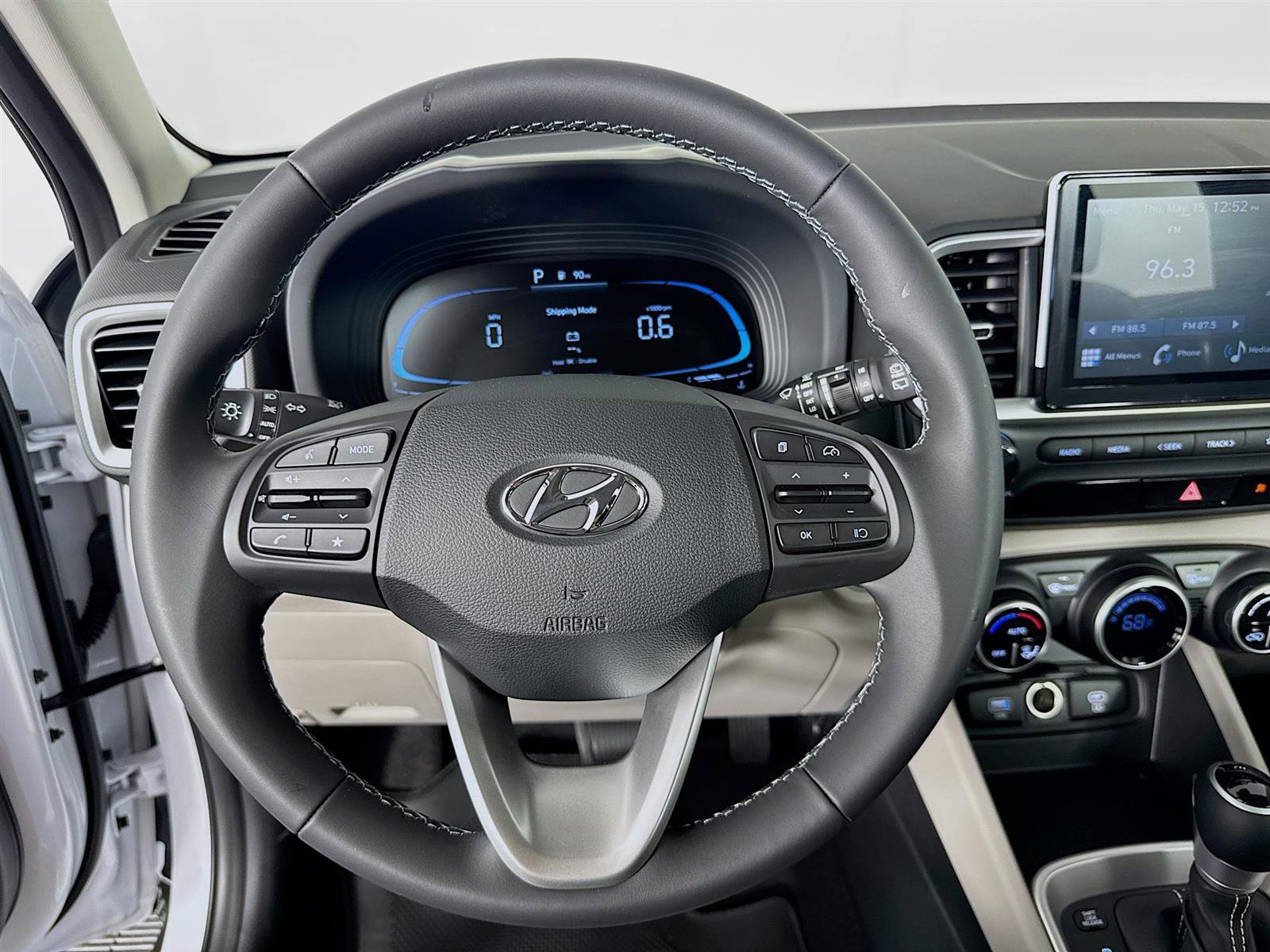 New 2025 Hyundai Venue SEL image 12