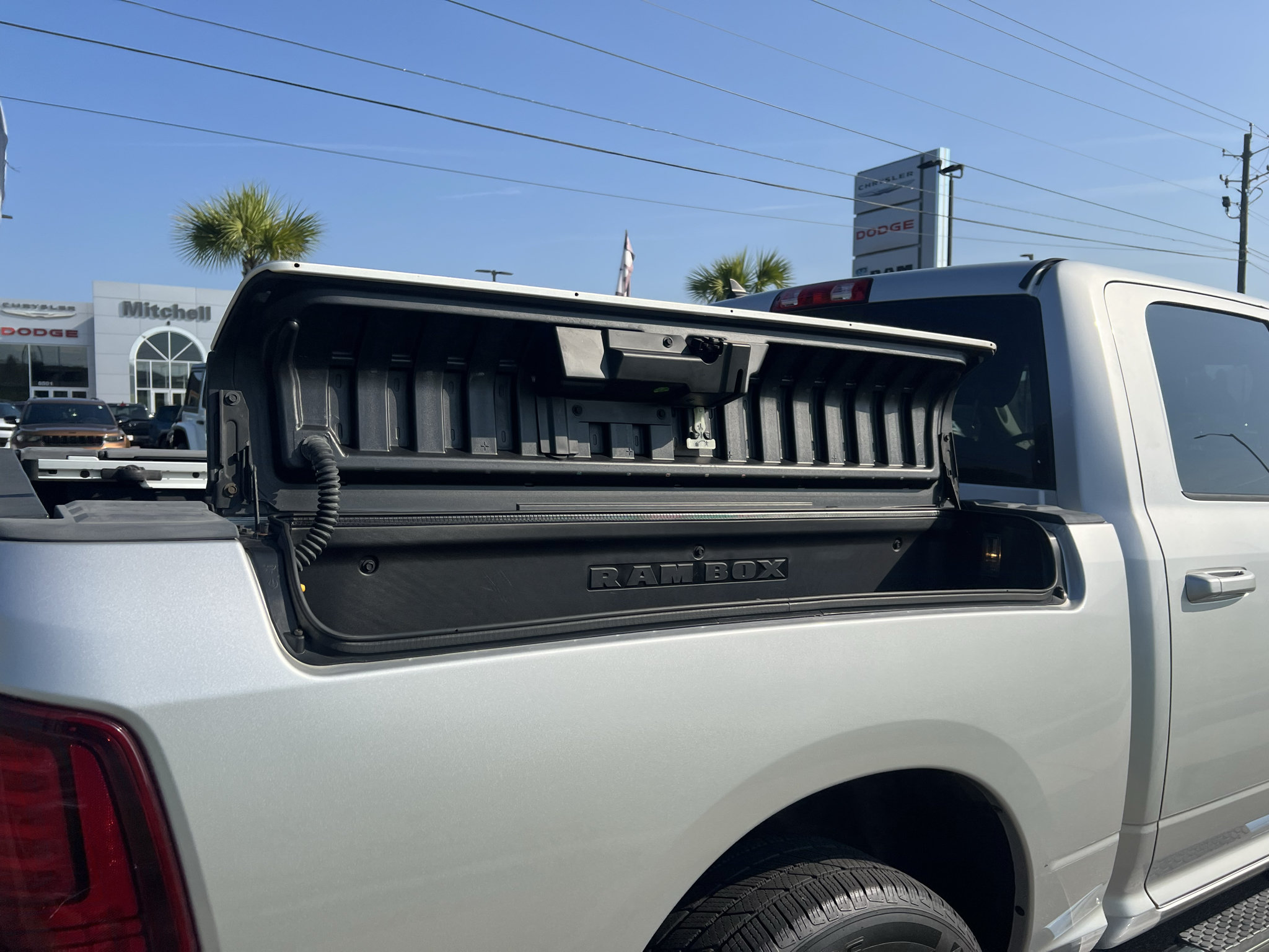 Used 2015 RAM 1500 Sport w/ Remote Start & Security Group AWD/4WD image 7