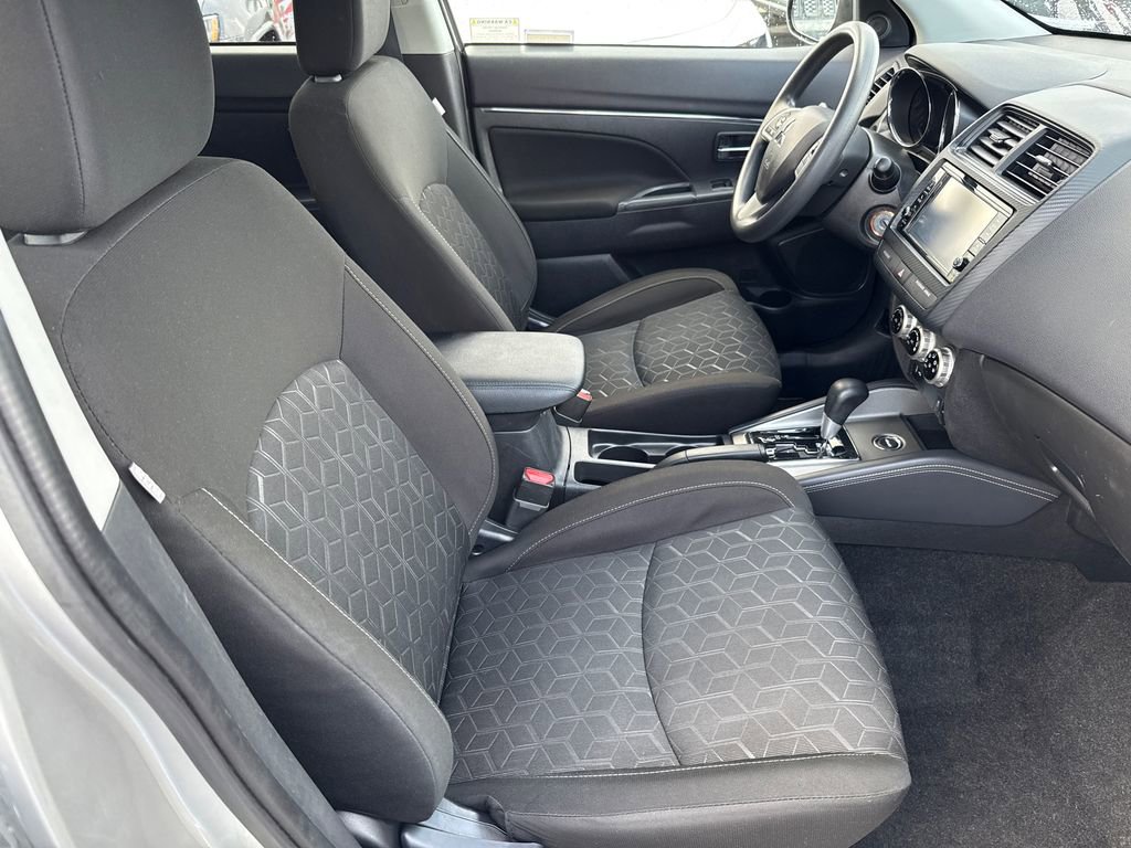 Used 2024 Mitsubishi Outlander Sport ES image 13