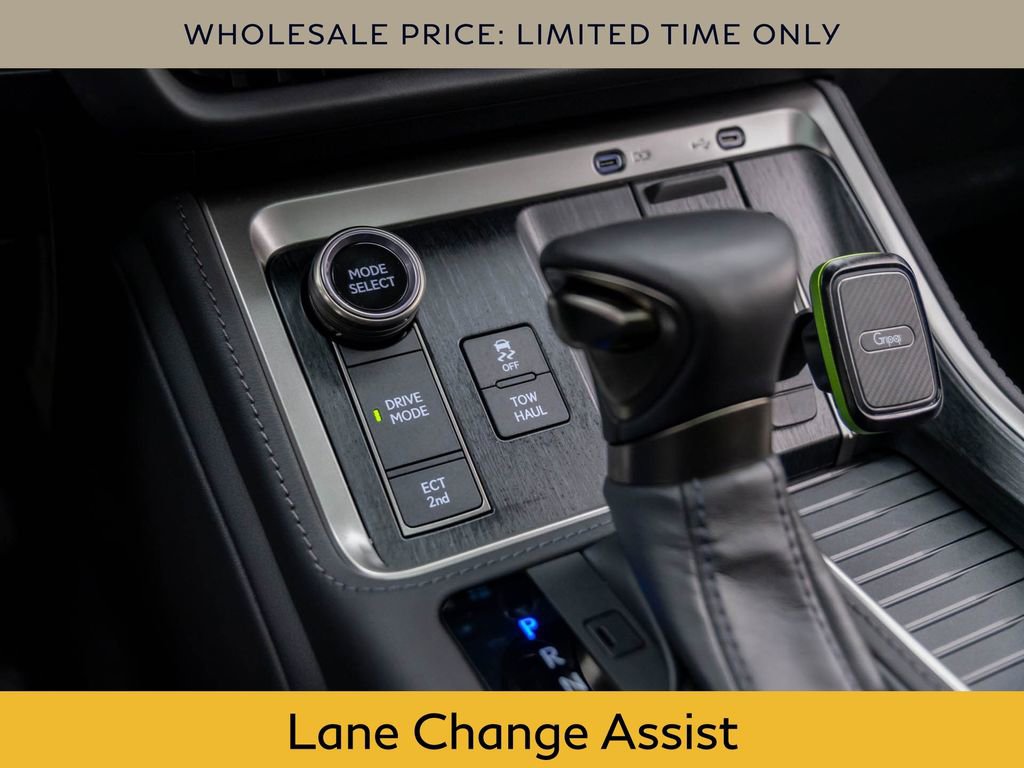 Used 2024 Lexus GX 550 image 23