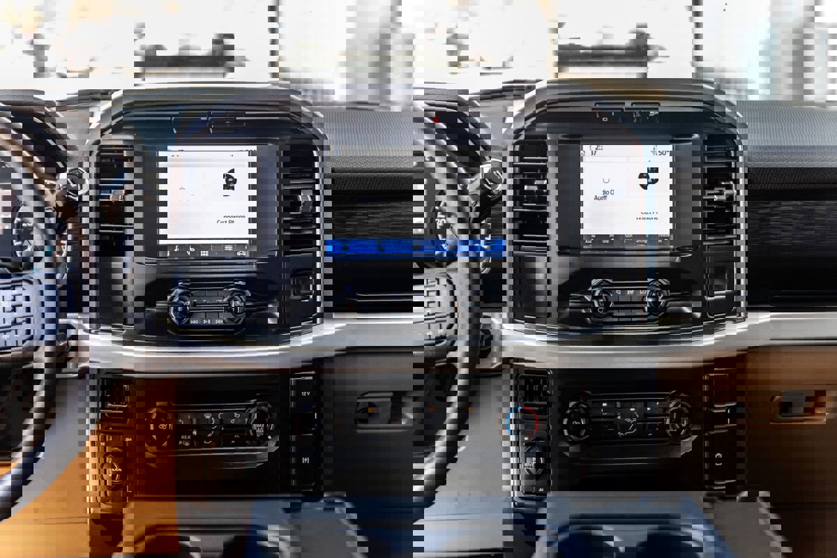 Used 2023 Ford F150 XLT image 10