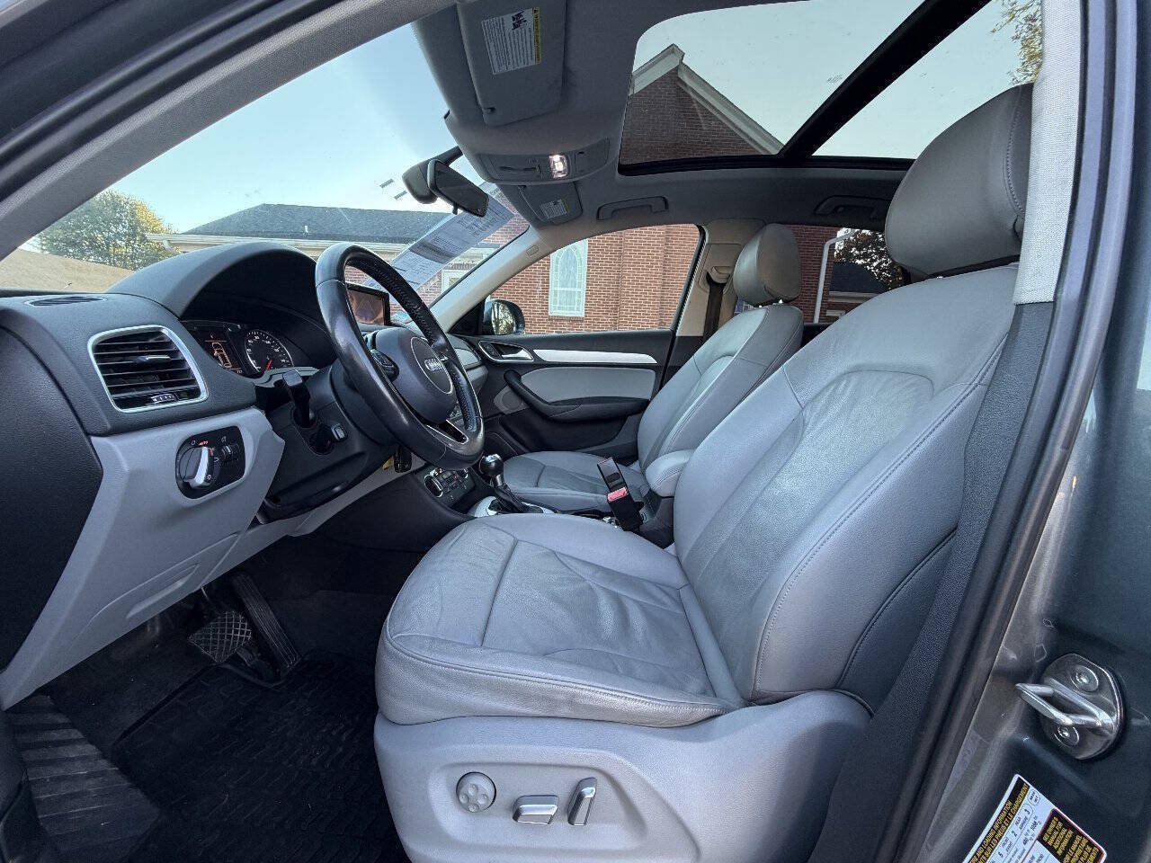 Used 2017 Audi Q3 2.0T Premium FWD image 12