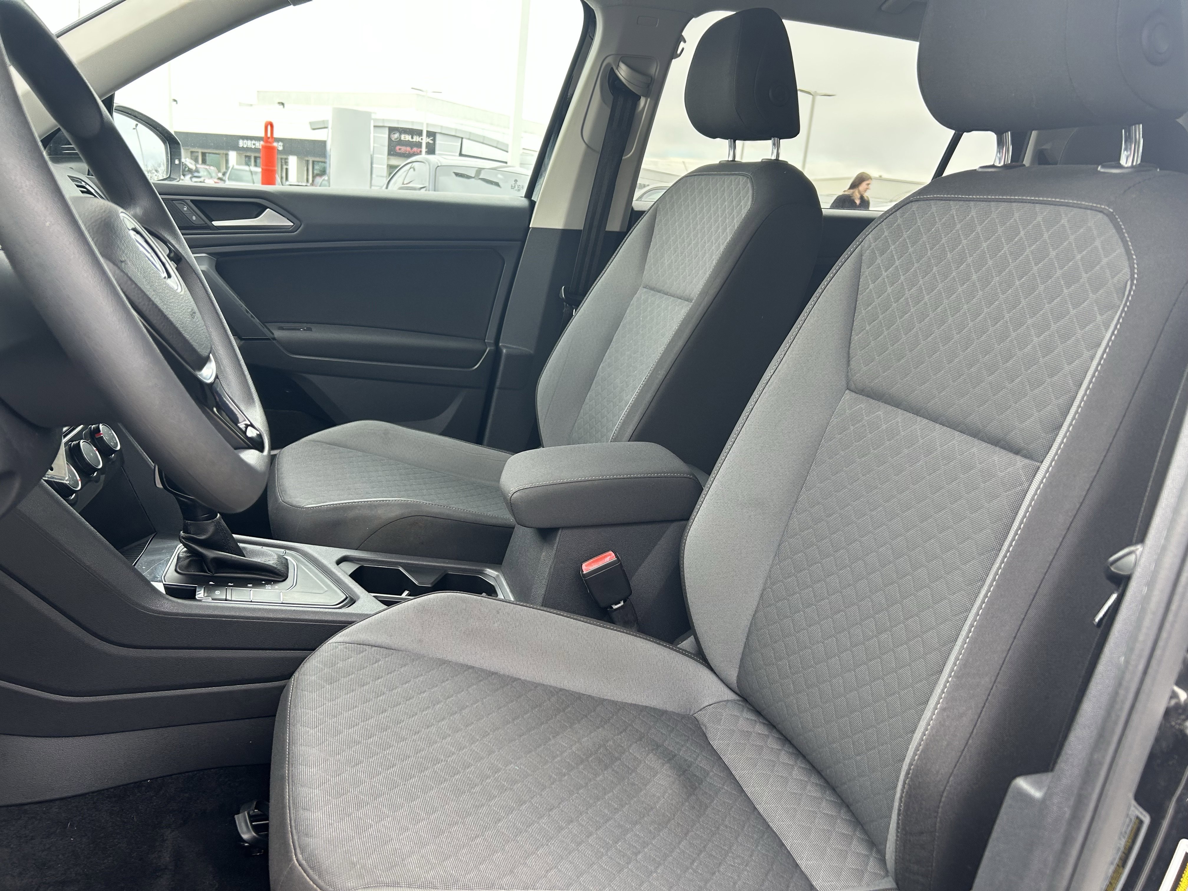 Used 2019 Volkswagen Tiguan S image 20