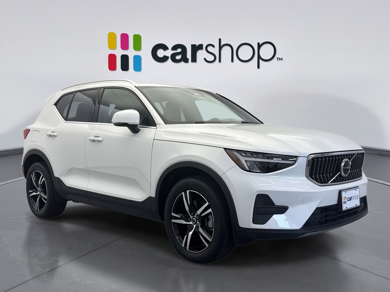 Used 2024 Volvo XC40 B5 Core AWD/4WD image 6