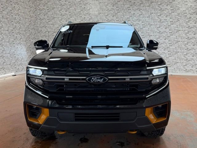 Used 2025 Ford Expedition Tremor image 2