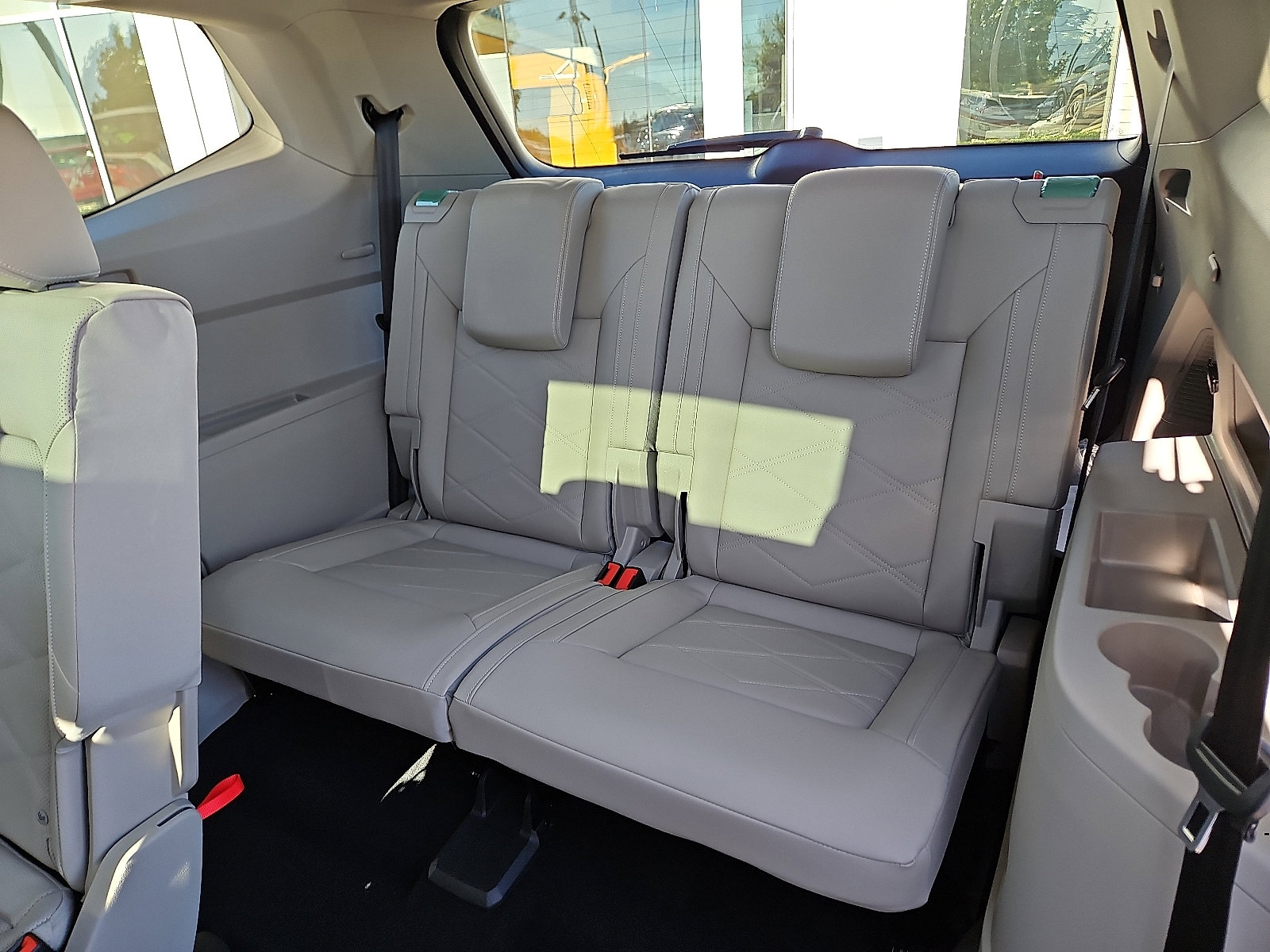 New 2026 Volkswagen Atlas SE image 10